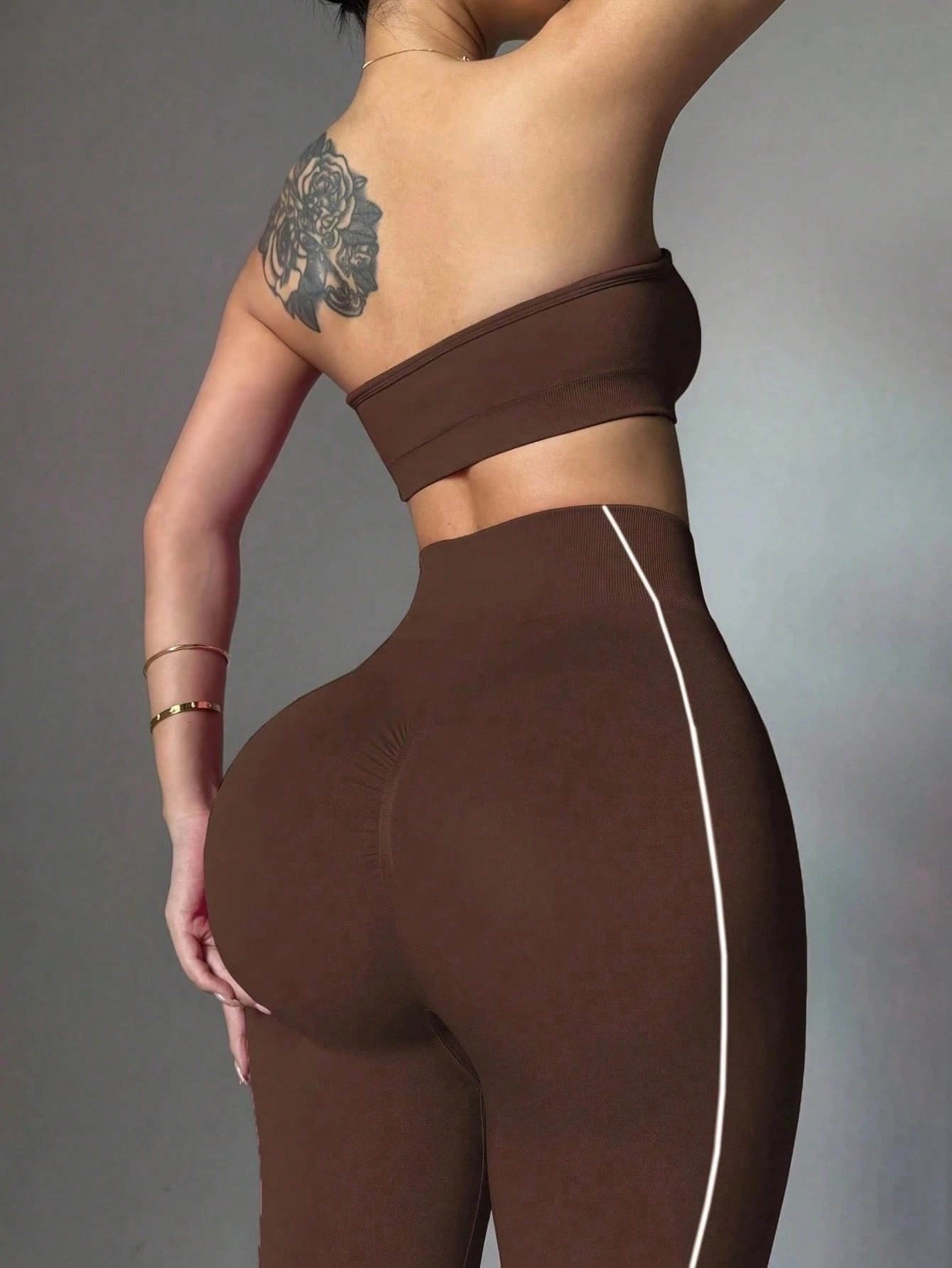 SHEIN Ms. Slayoga Seamless Workout Set, Featuring Striped Pattern Design Including Cropped Top And Leggings Sports - Image 5